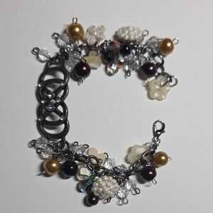 Handmade Vintage Style Button & Pearl Charm Chain Bracelet - Women Jewelry